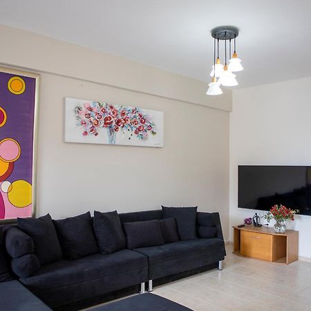 Anesis Apartments Agia Marina  المظهر الخارجي الصورة